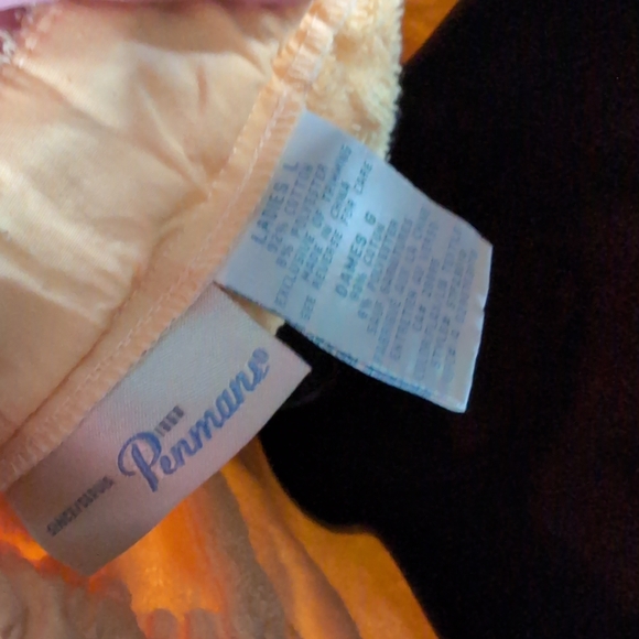 Vintage Yellow Terry Cloth Robe - Picture 2 of 2